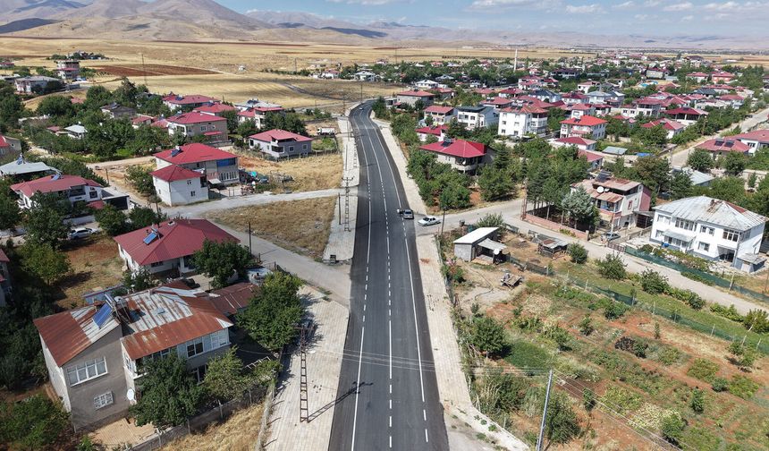 Kahramanmaraş’ta Dev Asfalt Hamlesi: 19 Farklı Noktada Sıcak Asfalt Çalışması Başladı!