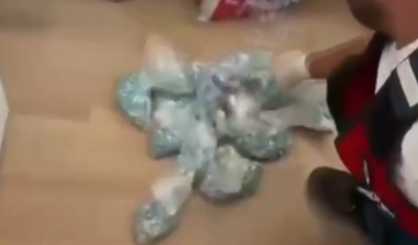 Mersin'de Dev Yasaklı Madde Operasyonu: Binlerce Hap Ele Geçirildi!