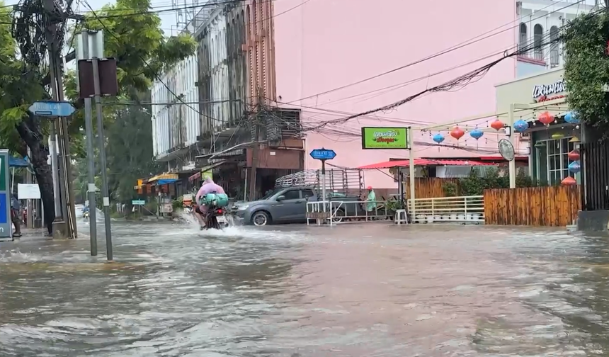 Tayland'ın Başkenti Su Altında: Bangkok’un 50 Bölgesi Afet Bölgesi İlan Edildi!