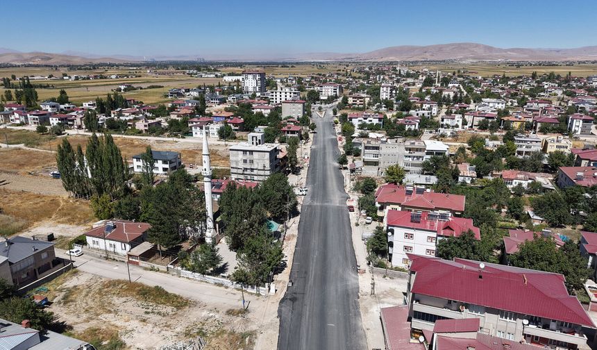 Elbistan'da Asfalt Seferberliği Sürüyor: Çilingir Caddesi Baştan Sona Yenileniyor!