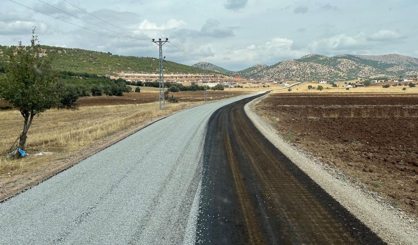 Göksun’a 9 Milyon TL’lik Ulaşım Yatırımı: Yeniyapan Grup Yolunda Asfalt Seferberliği!