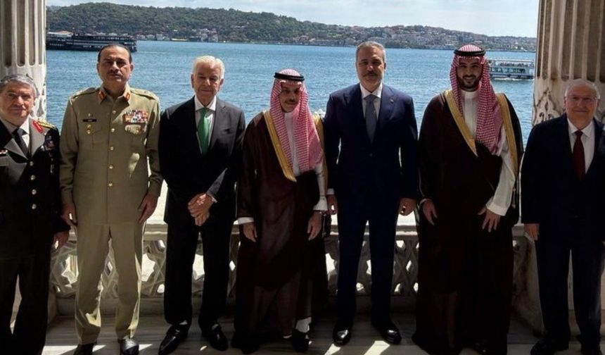 İslam Dünyasında Yeni Güvenlik Şemsiyesi: Mekke Anlaşması Nedir, Ne Getiriyor?