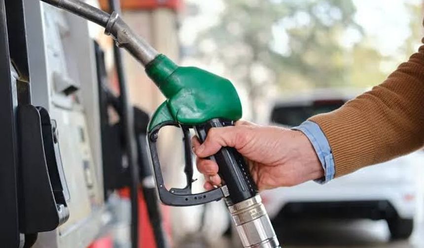 Akaryakıtta Tarihi Artış: Salı Günü Motorine 6,62 TL TL Zam Bekleniyor!