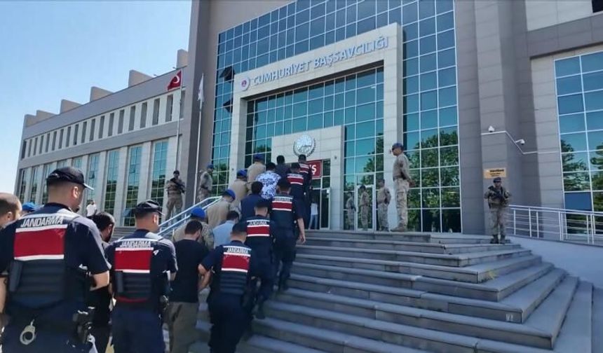 28 İlde Şafak Vakti Dev Operasyon! DEAŞ’ın Finans ve Propaganda Ağı Çökertildi
