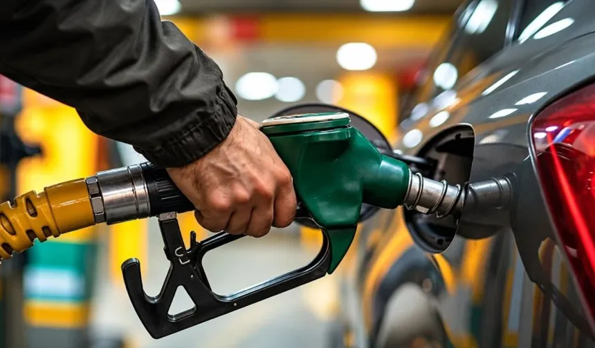Brent Petrol Geriledi, Benzin Fiyatlarına 4,30 TL İndirim Geliyor!