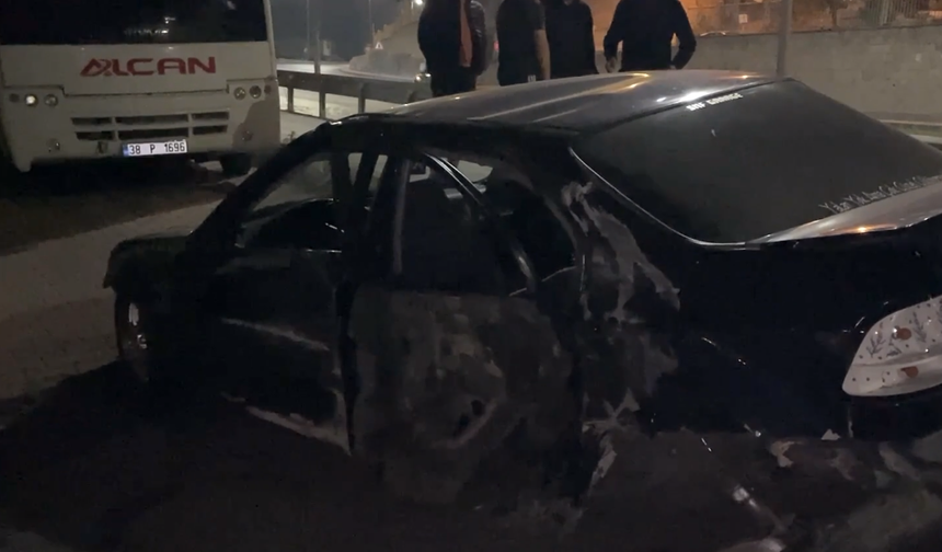 Direksiyon Hakimiyeti Kayboldu, Yeni Alınan Otomobil Hurda Yığınına Döndü!