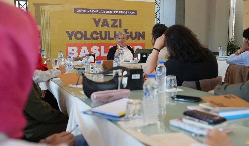 Kahramanmaraş’ta Dev Edebiyat Hamlesi! Deprem Bölgesi Genç Yazarlık Kampı Başladı
