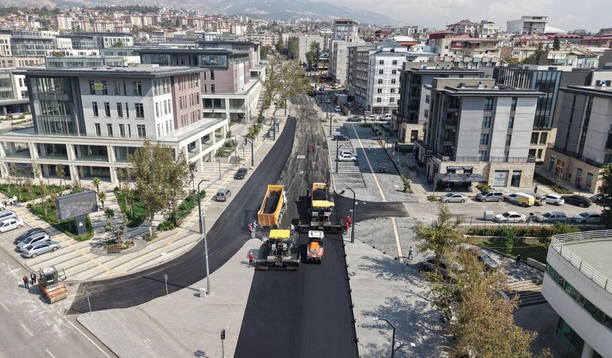 Hükümet Bulvarı’nın Asfaltı Yenileniyor