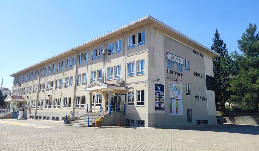 Kahramanmaraş'ta Okul Boşaltıldı