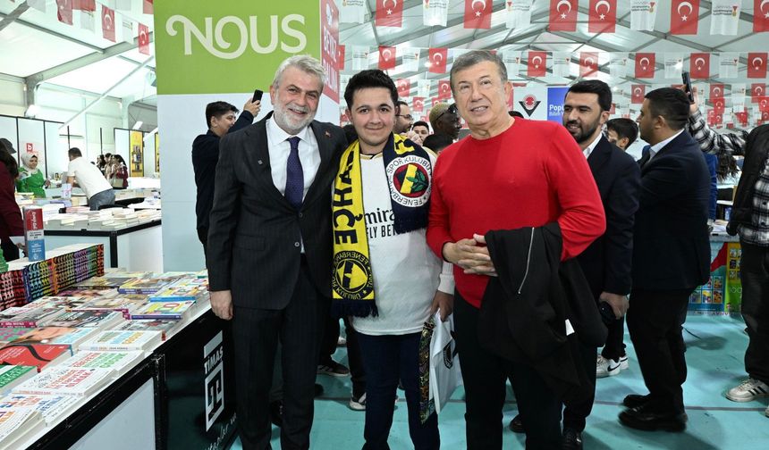 Futbol Efsaneleri Tanju Çolak, Mehmet Özdilek ve Yattara Kitap Fuarı’nda