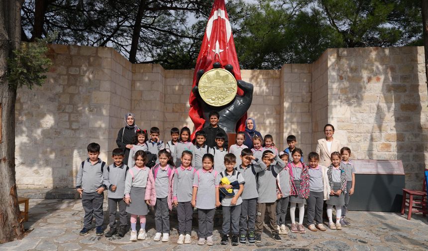 Minikler Kahramanmaraş Kalesi’nde Kitap Okudu