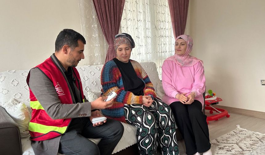 İşitme Engelli Aileye "Titreşimli Bebek Uyarı Cihazı" Desteği Sağlandı